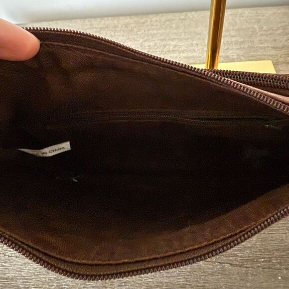 Fossil Crossbody Travel Wallet Bag in Brown Leather - Picture 3 of 10